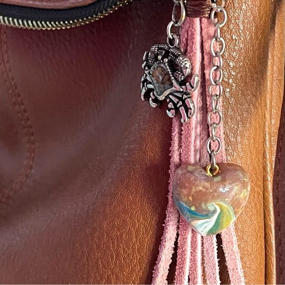 Leather suede tassel keychain, bag, charm suede - Picture 4 of 4